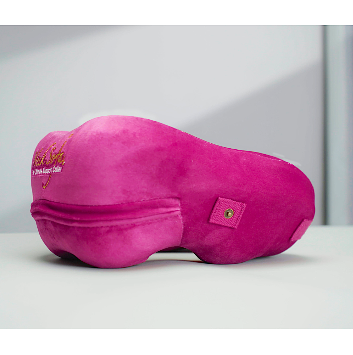 Neck Sofa® Essential - Candy Pink